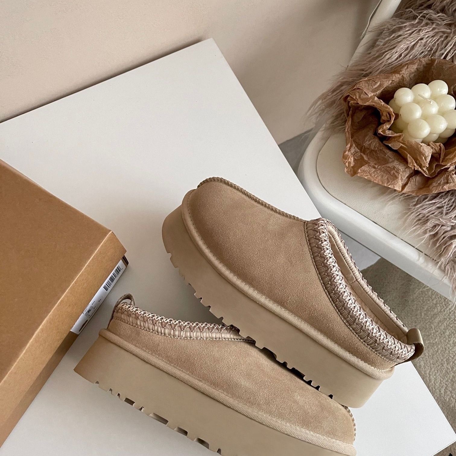 2025 New Australia Winter design mini snow boots Cow Suede Leather Women classic  Brand Ankle boots outdoors comfy sheep fur