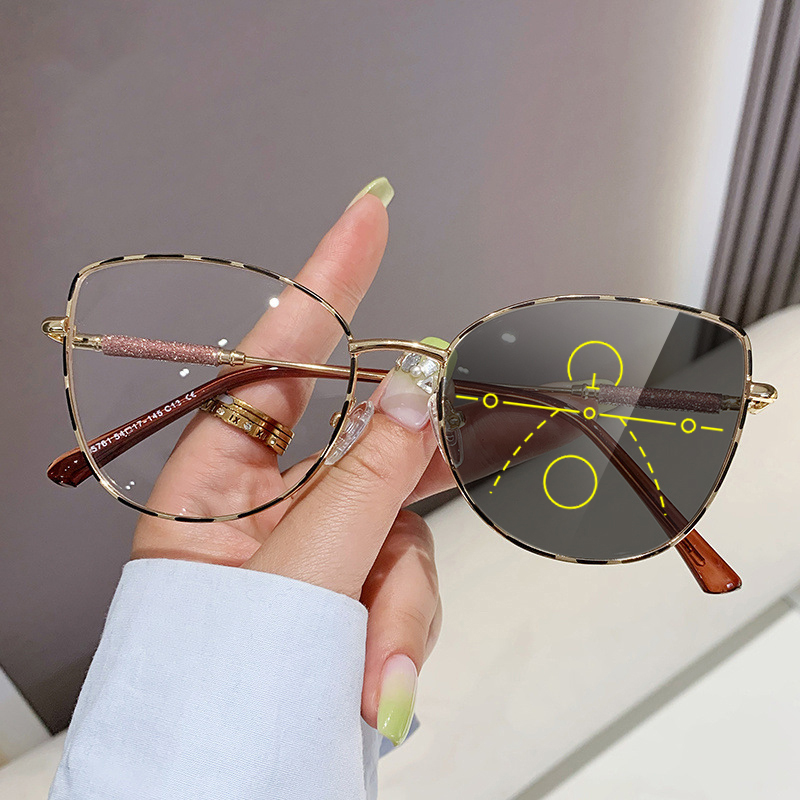 VICKI Lady Cat-Eyed Glasses Fashionable Anti-blue Light Sunglasses Customizable Prescription Photochromic Multifocal H7140