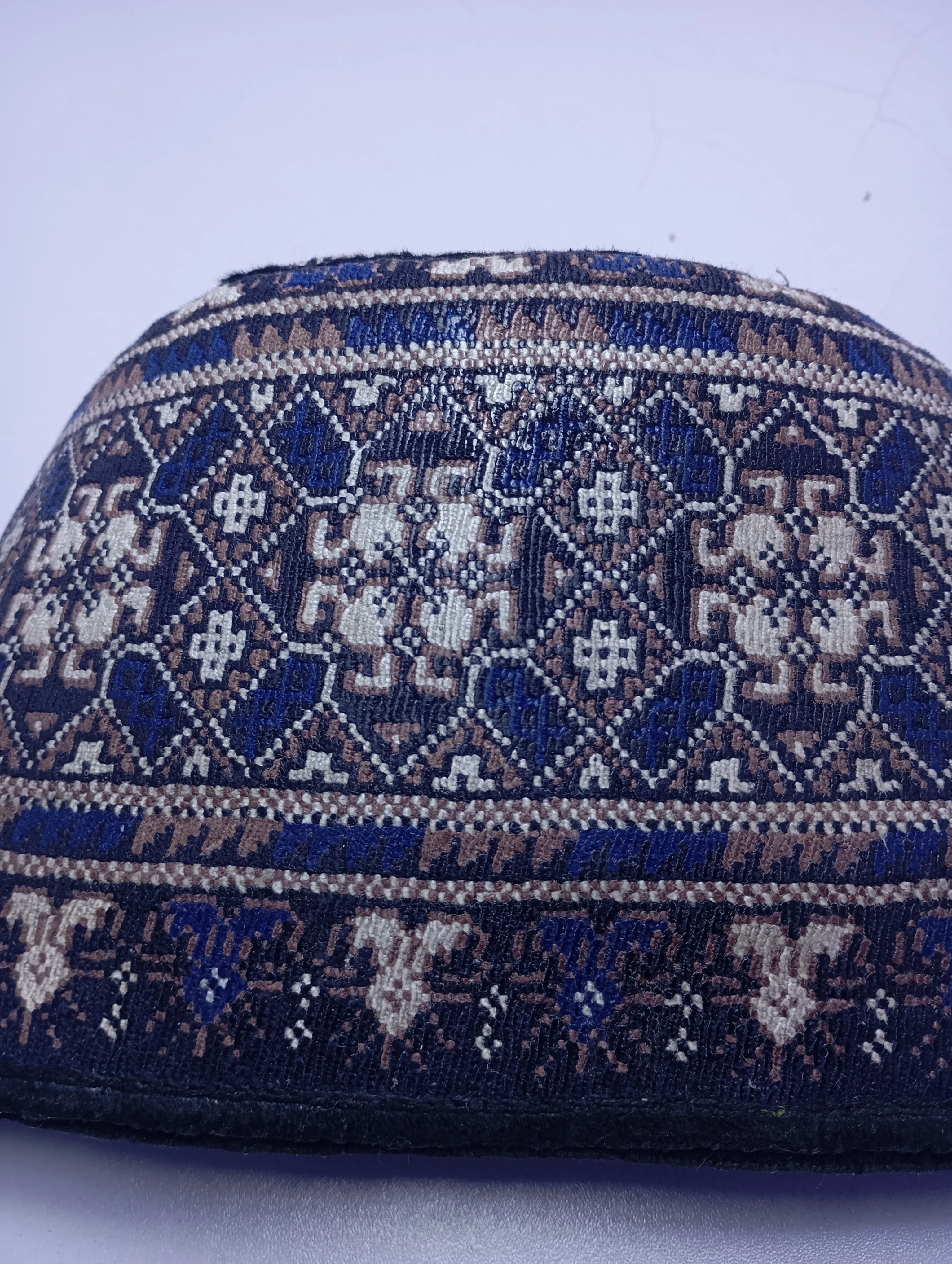 Original Handwoven Hausa Fulani Zawa Cap – Bangol Kindei Bama Style | Men’s Knitted Maiduguri Cap Sizeof 22.5 