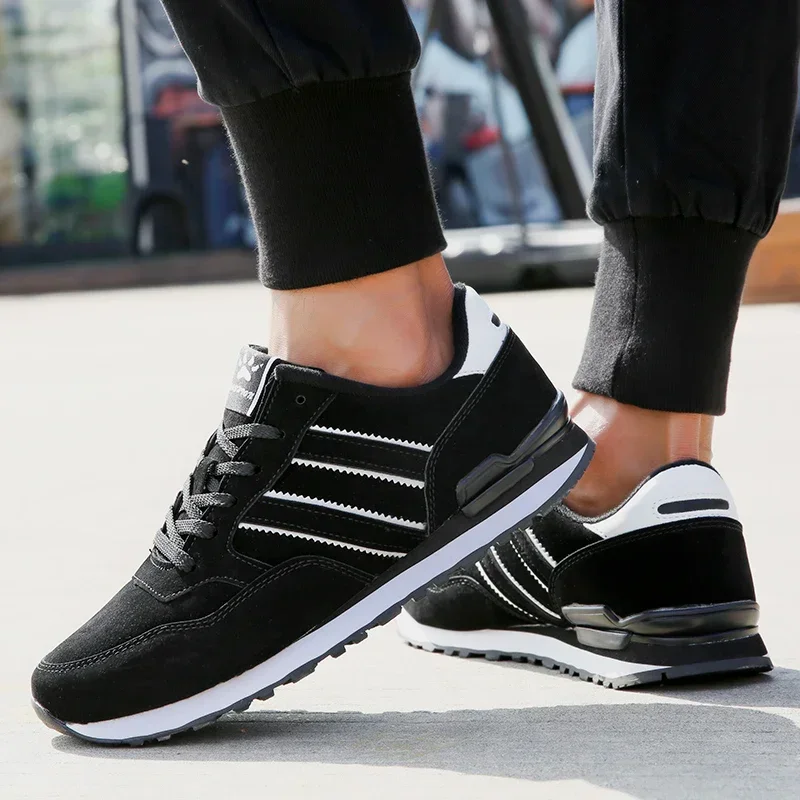 Brand Sneakers Men Outdoor Running Shoes High Quality Lace-Up Men Casual Shoes Fashion Comfortable Walking Shoes Tenis Hombres
