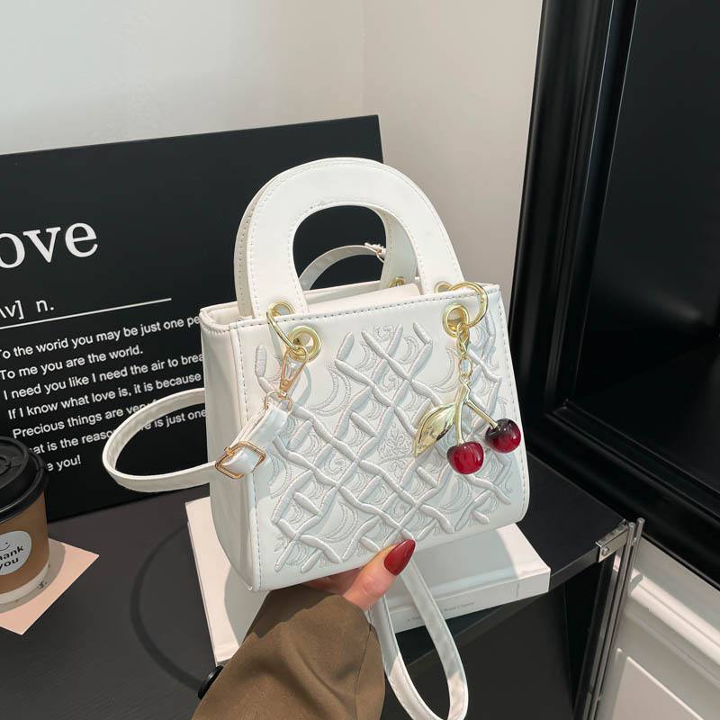 Queen bags