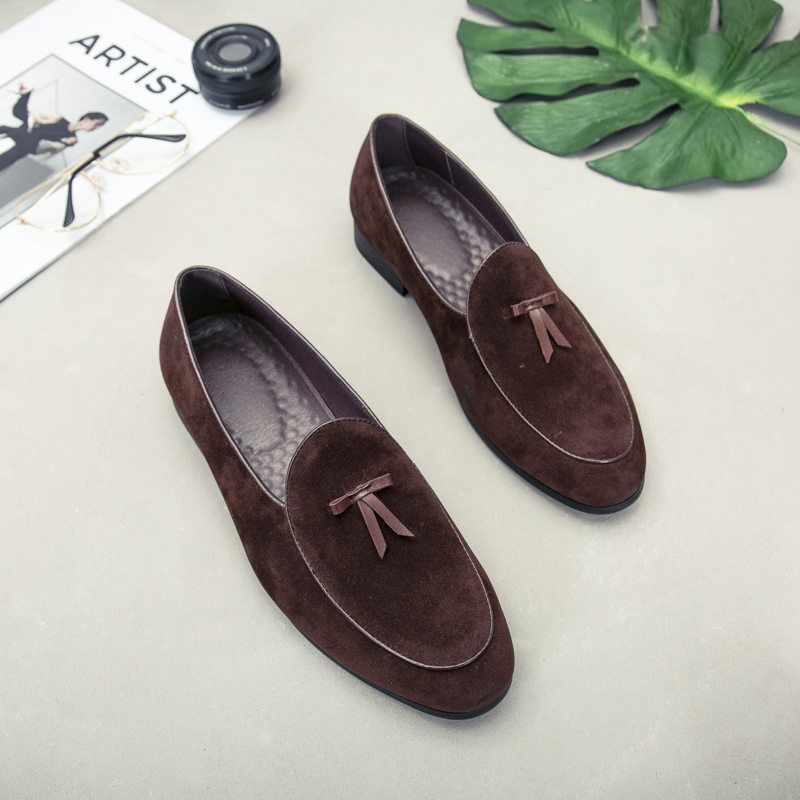 Hot Selling Men's Suede Shoes Europe America Soft Soled Comfortable Loafers Simple Versatile Men's Casual Shoes Free Delivery