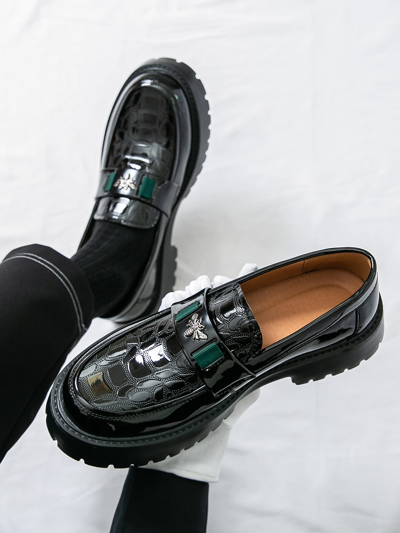 2025 Men's Round Toe Thick Soled Light Luxury Leather Shoes Loafers Non Slip Comfort Fashio Business Office Formal Dress Shoes