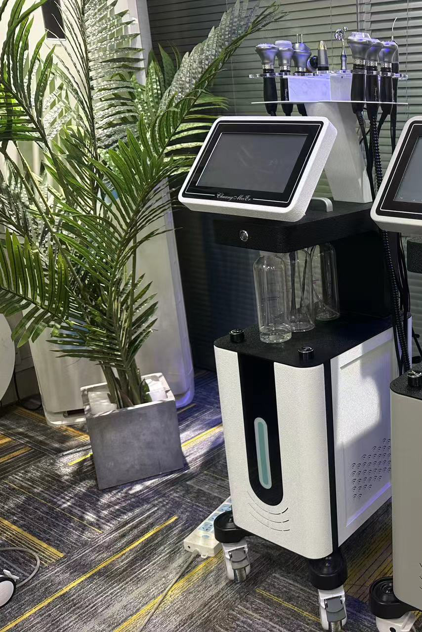 Face Lift Women Aesthetic Beauty Equipment Bubble Oxygenation Ultrasonic Scrubber Hydrodermabrasion Hydro Facial Machine