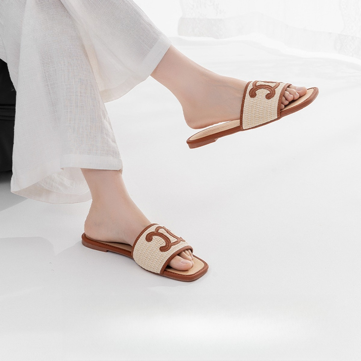 Slippers Women's Indoor Home 2025 Spring and Summer New Breathable Sweat Absorption Non-slip Worn Outside Women's Cool Slippers