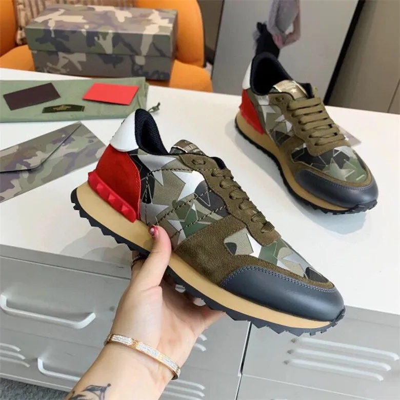 Men's Low Top Canvas Sneakers Rivet Camouflage Sports Casual Trendy Shoes Spring Autumn Leather Sole Adult China Made