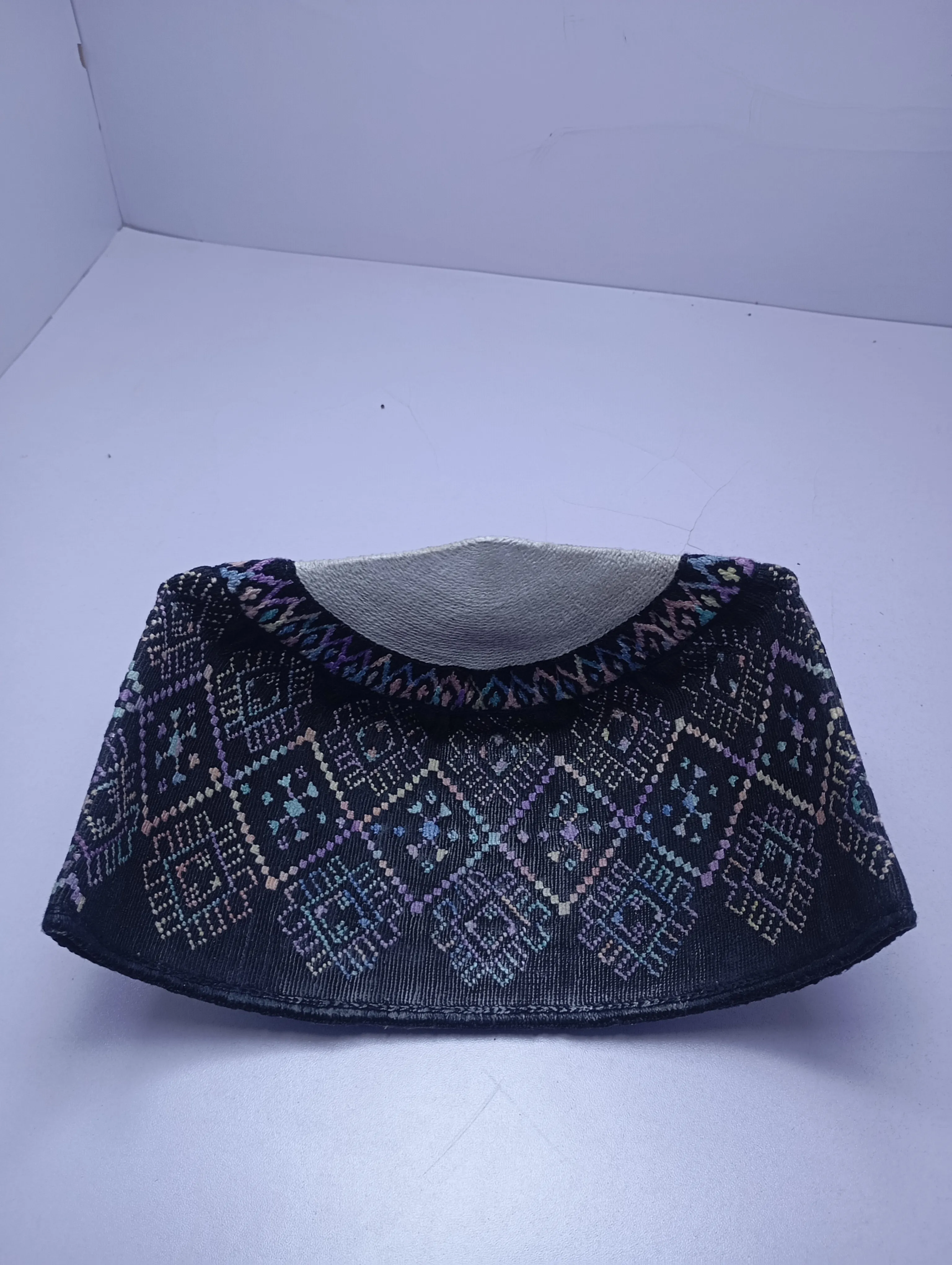 Original Handwoven Hausa Fulani Zawa Cap – Bangol Kindei Bama Style | Men’s Knitted Maiduguri Cap Sizeof 22 