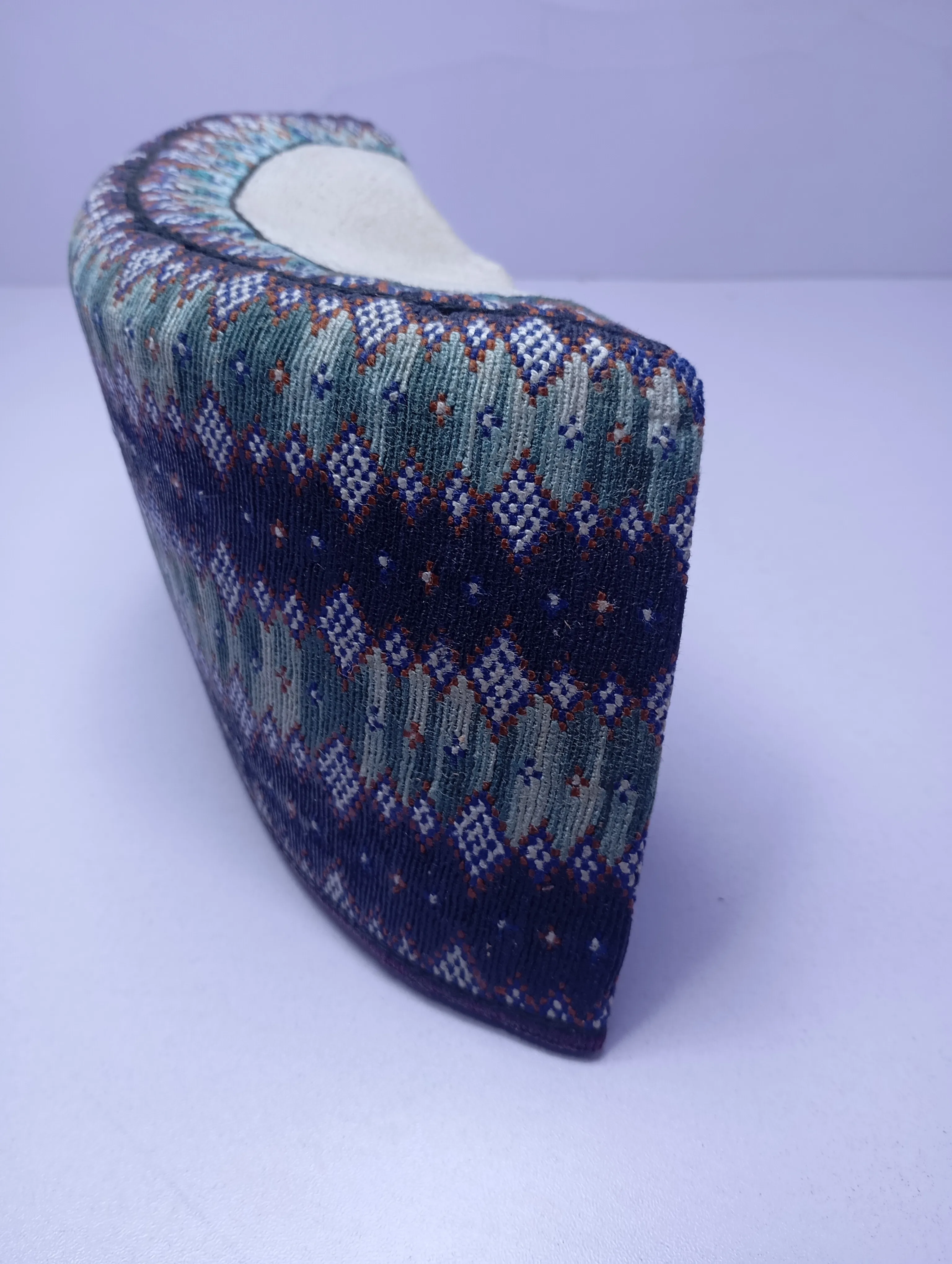 Original Handwoven Hausa Fulani Zawa Cap – Bangol Kindei Bama Style | Men’s Knitted Maiduguri Cap Sizeof 23 