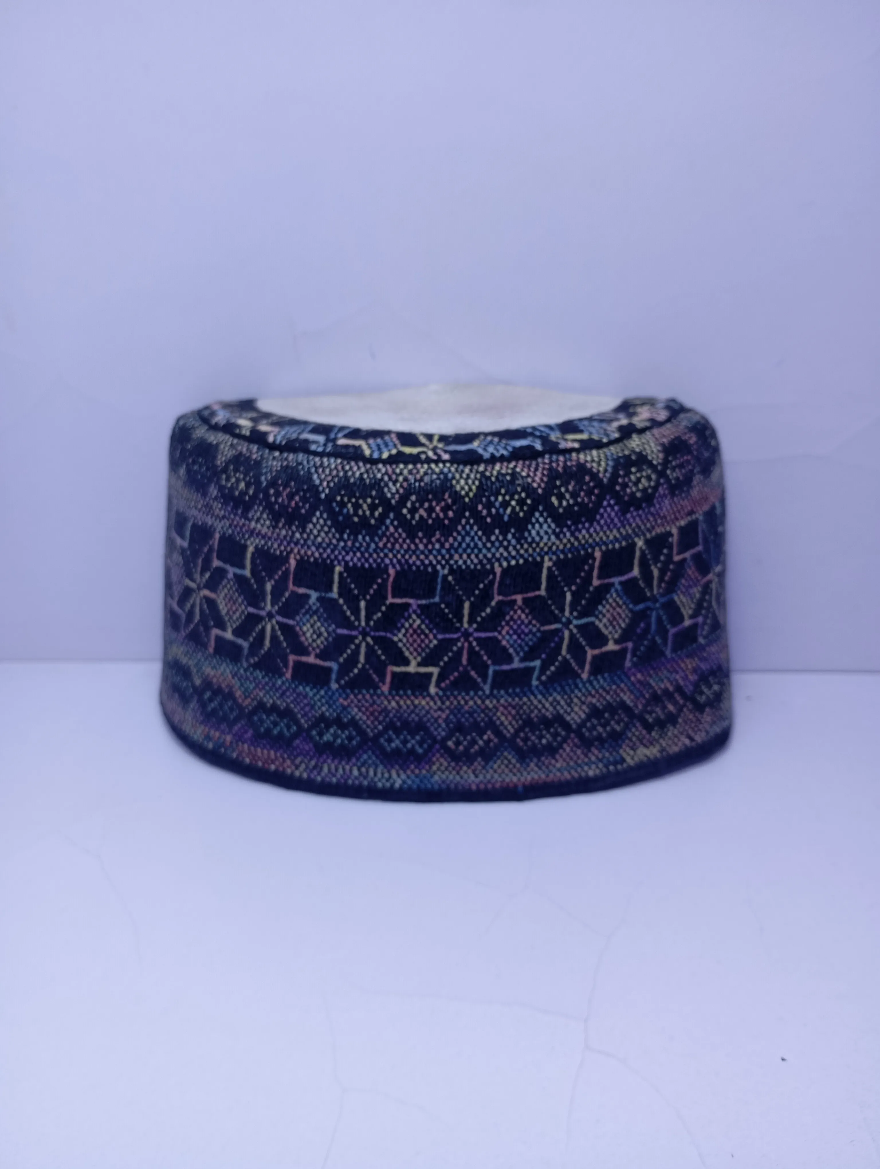 Original Handwoven Hausa Fulani Zawa Cap – Bangol Kindei Bama Style | Men’s Knitted Maiduguri Cap Sizeof 24 