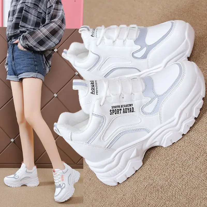 Women's Winter Thickened Sole Fleece Lined Casual Sporty Dad Shoes Trendy Flat Footwear Comfortable Slip-On Sneakers