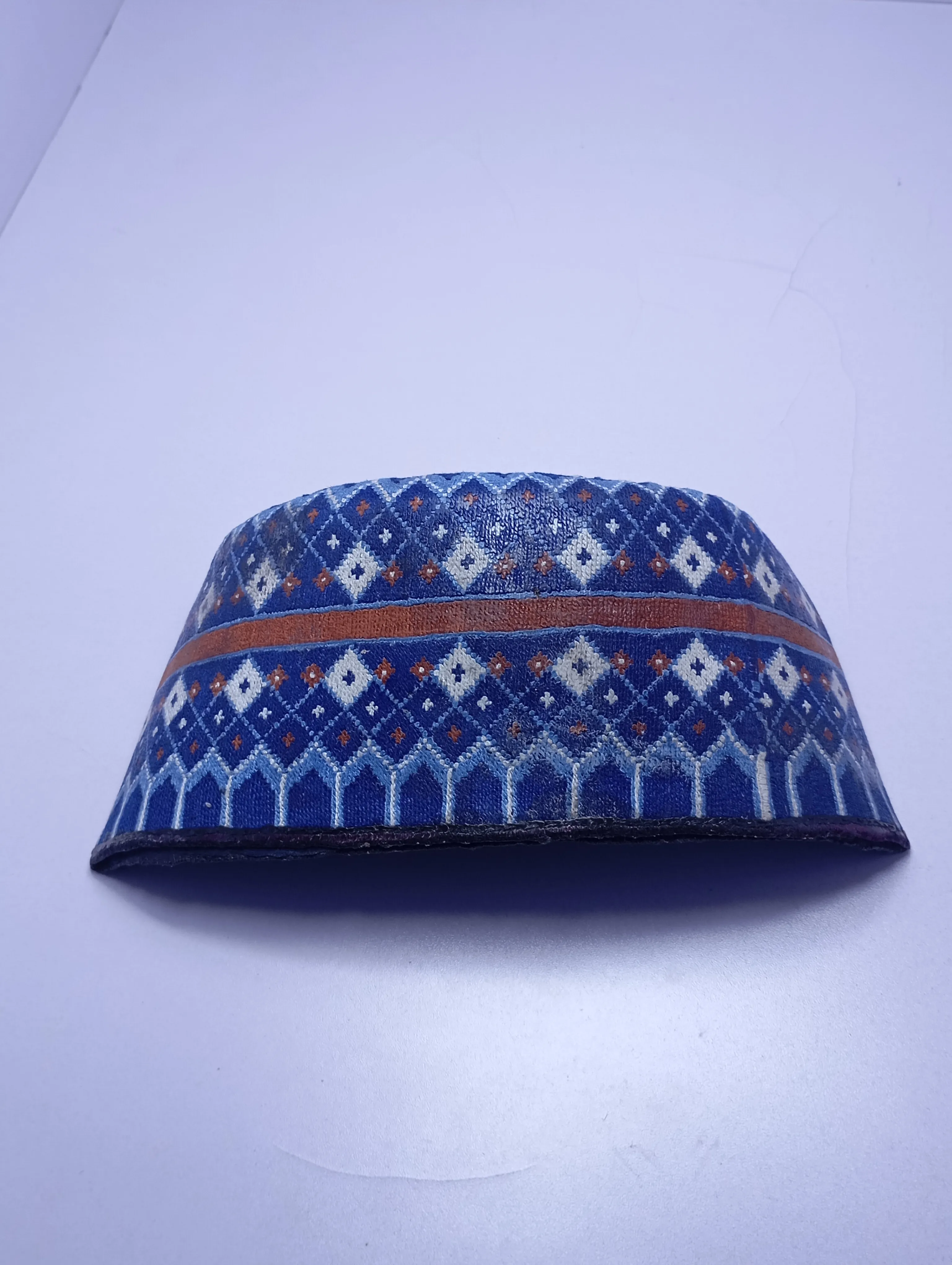 Original Handwoven Hausa Fulani Zawa Cap – Bangol Kindei Bama Style | Men’s Knitted Maiduguri Cap Sizeof 24 