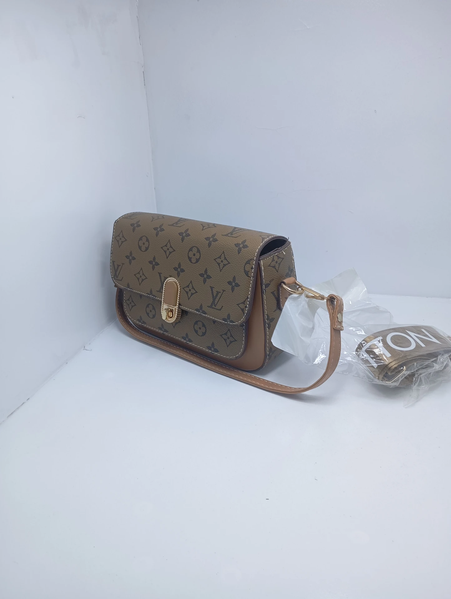 LV Damier Ebene High-End Tote