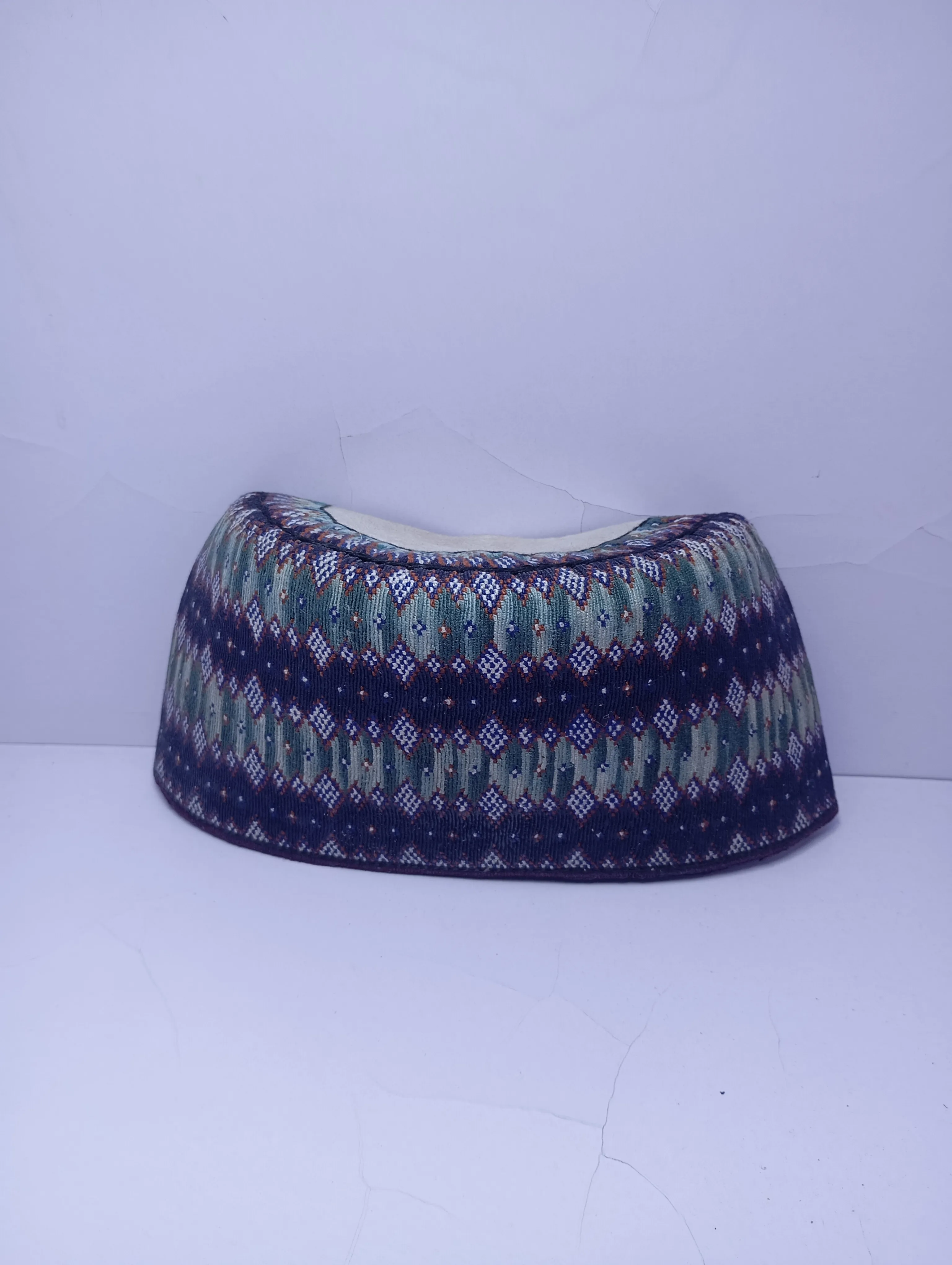 Original Handwoven Hausa Fulani Zawa Cap – Bangol Kindei Bama Style | Men’s Knitted Maiduguri Cap Sizeof 23 