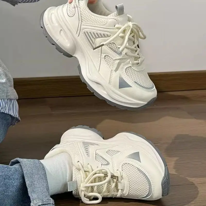 Fashion Small White Shoes Women New Spring and Autumn Leisure Sports Shoes Girls with Thick Soles Low Style Sneakers Shoes