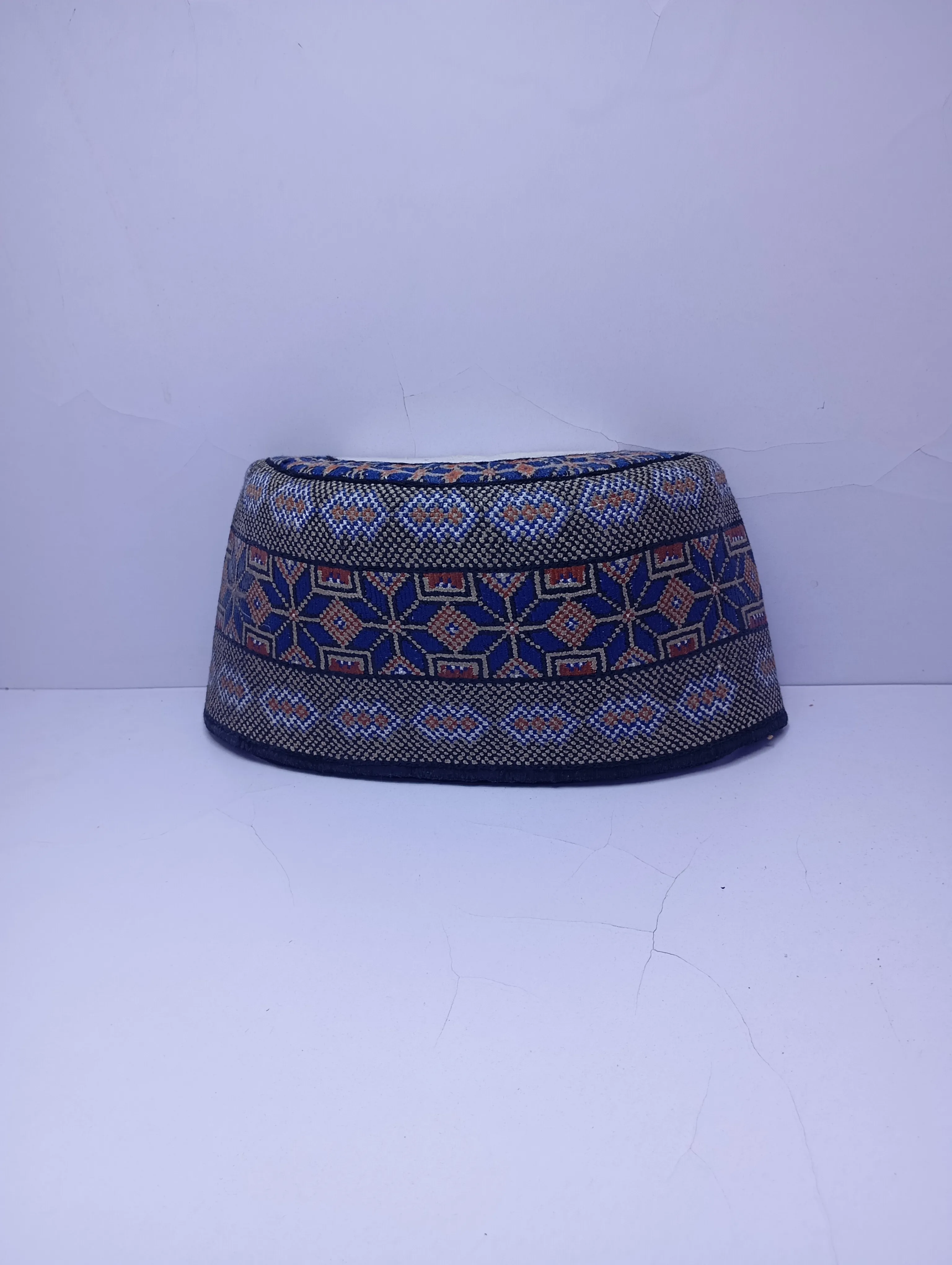 Original Handwoven Hausa Fulani Zawa Cap – Bangol Kindei Bama Style | Men’s Knitted Maiduguri Cap Sizeof 24 