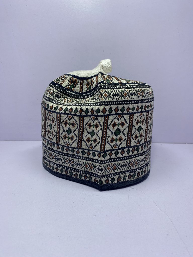 Betra White – Hausa/Fulani Cap, Kufi, Handwoven Cap, Zawa