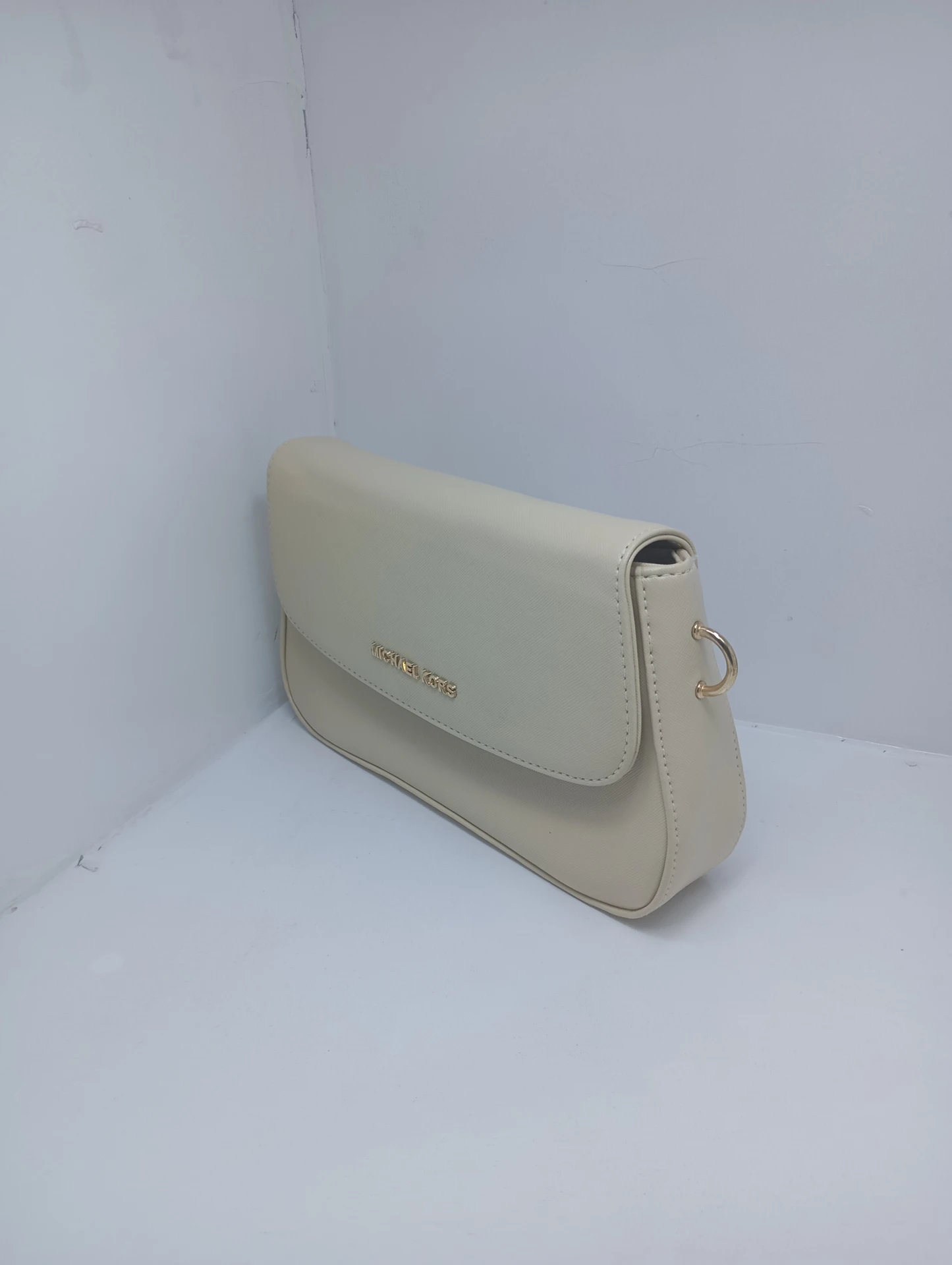 Michael Kors Elegant Crossbody Bag