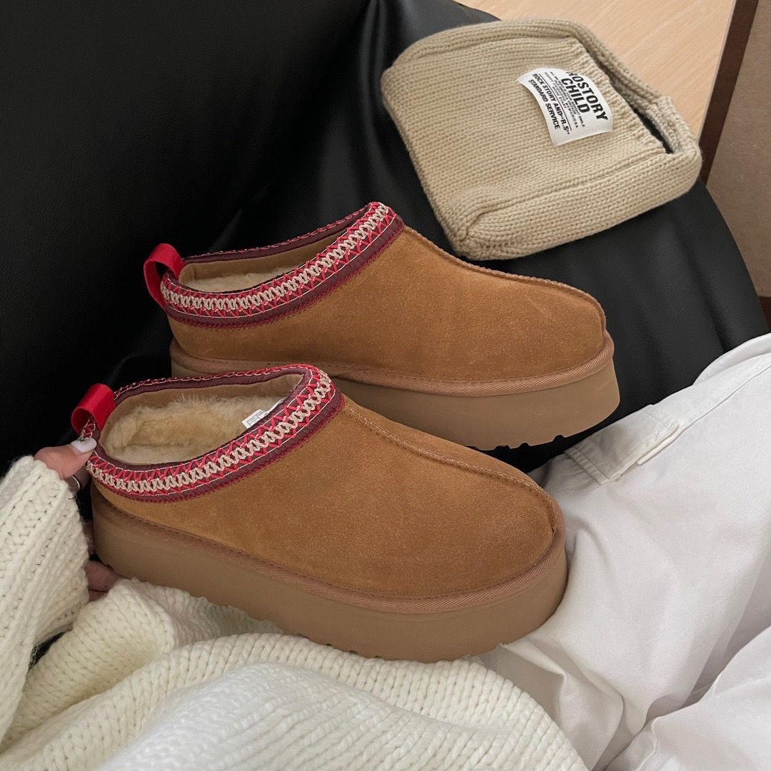 2025 New Australia Winter design mini snow boots Cow Suede Leather Women classic  Brand Ankle boots outdoors comfy sheep fur