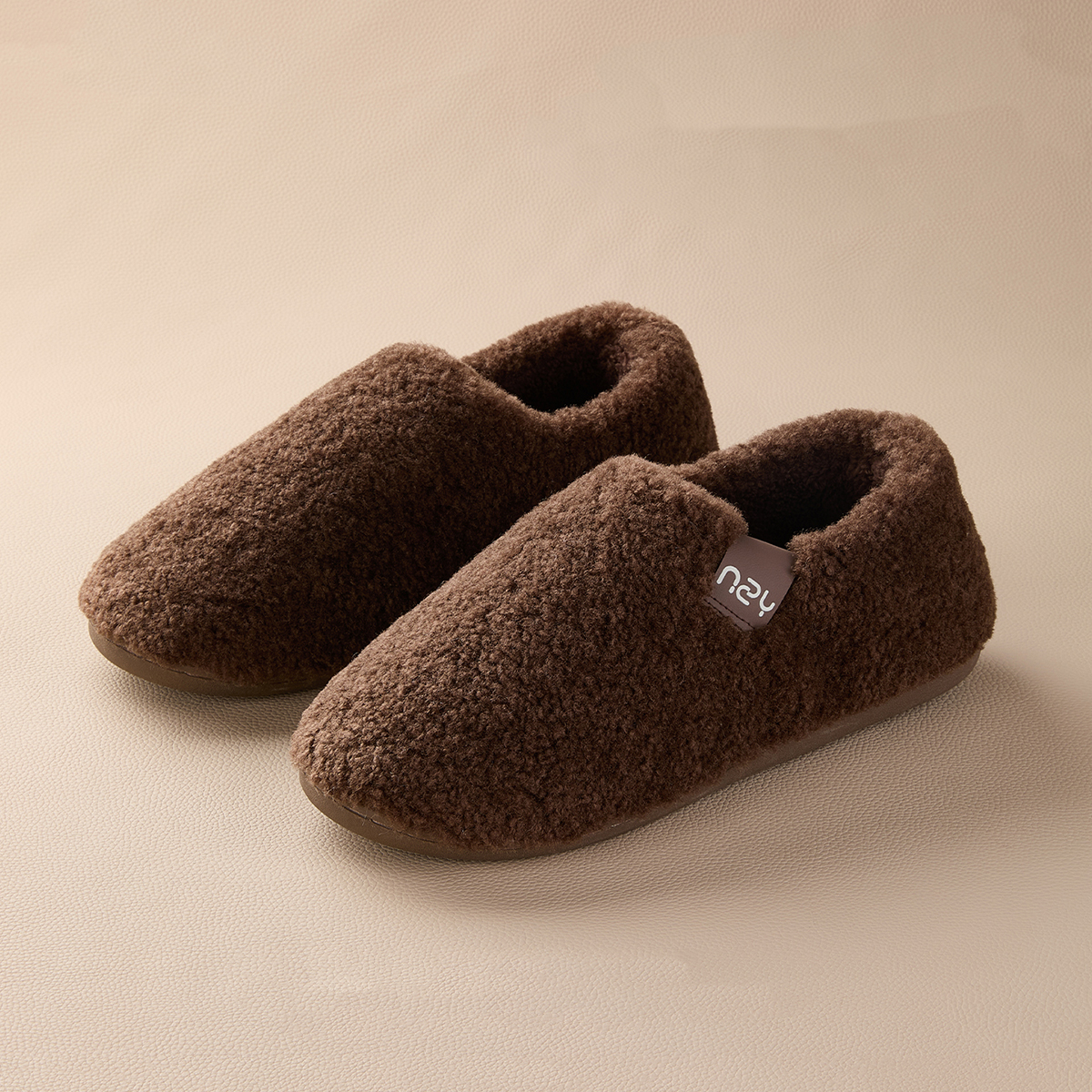 Winter Home Slippers for Women Warm Thick Sole Non Slip Indoor Slippers for Men Fluffy Bedroom Slippers for Unisex
