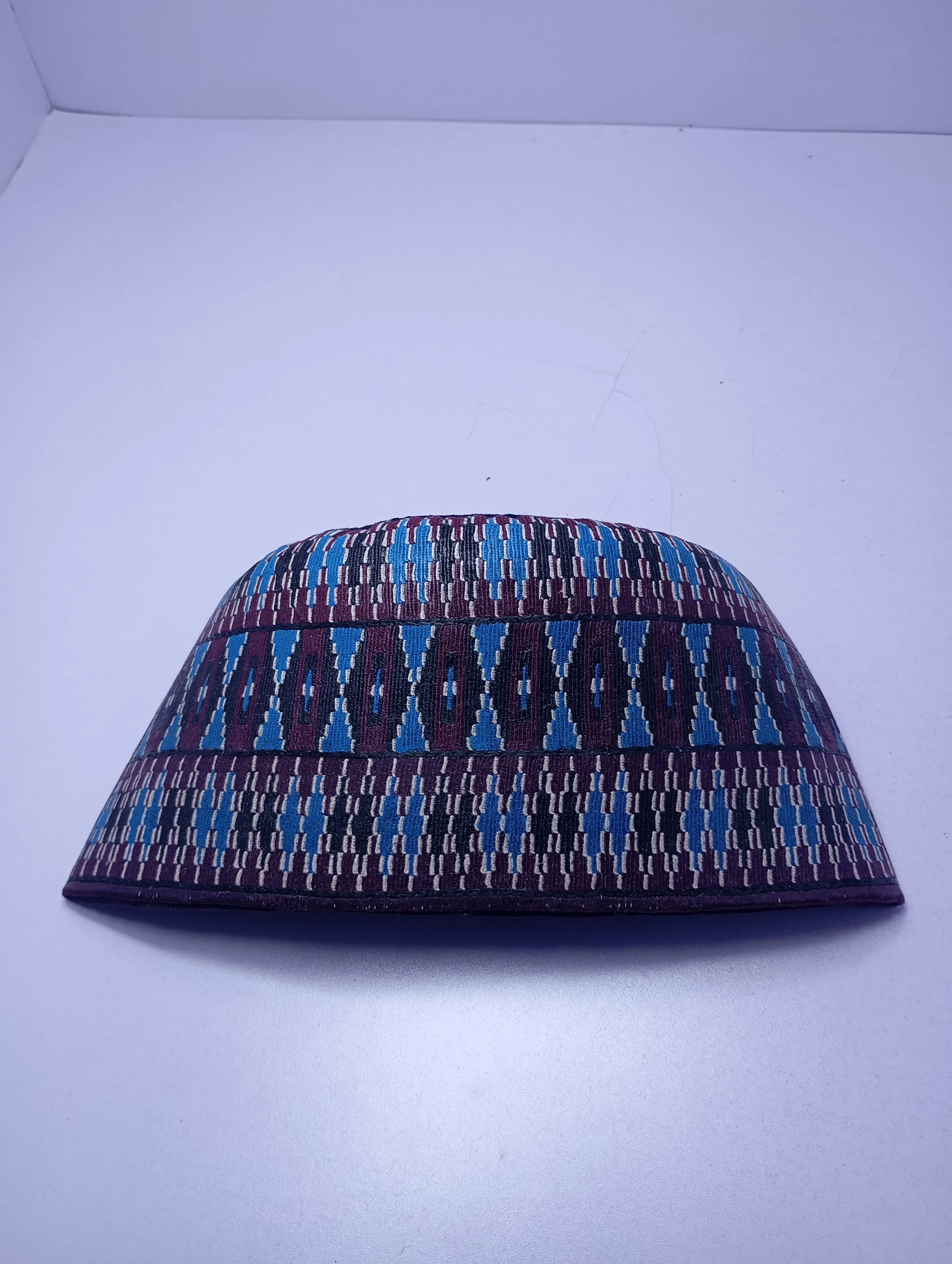 Original Handwoven Hausa Fulani Zawa Cap – Bangol Kindei Bama Style | Men’s Knitted Maiduguri Cap Sizeof 23 