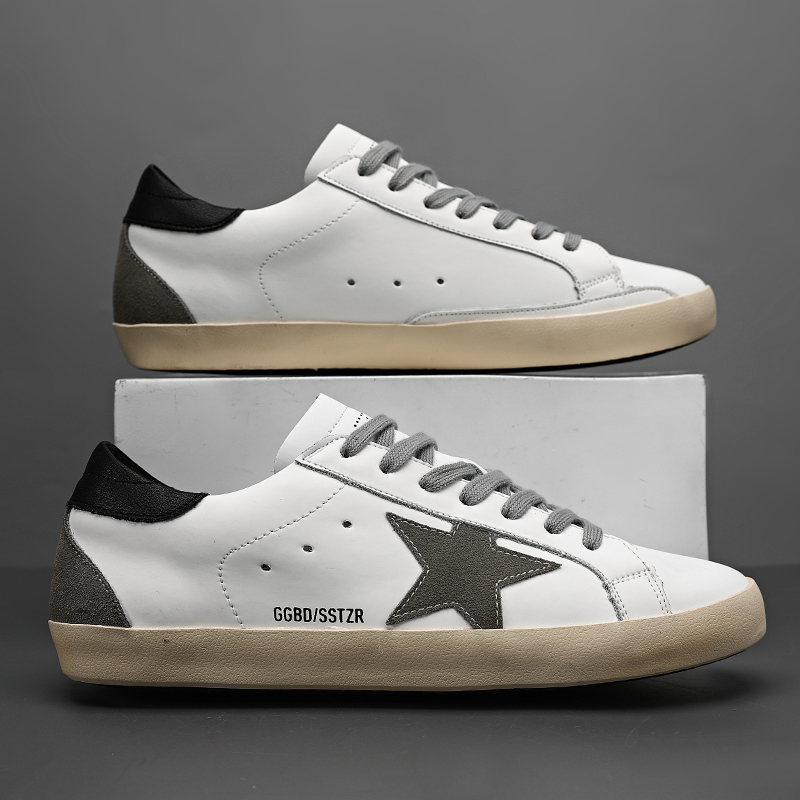 2025 New Couple Sports Shoes, Flat Anti-slip Skateboarding Shoes, Couple Retro Dirty White Shoes, Student Couple Shoes