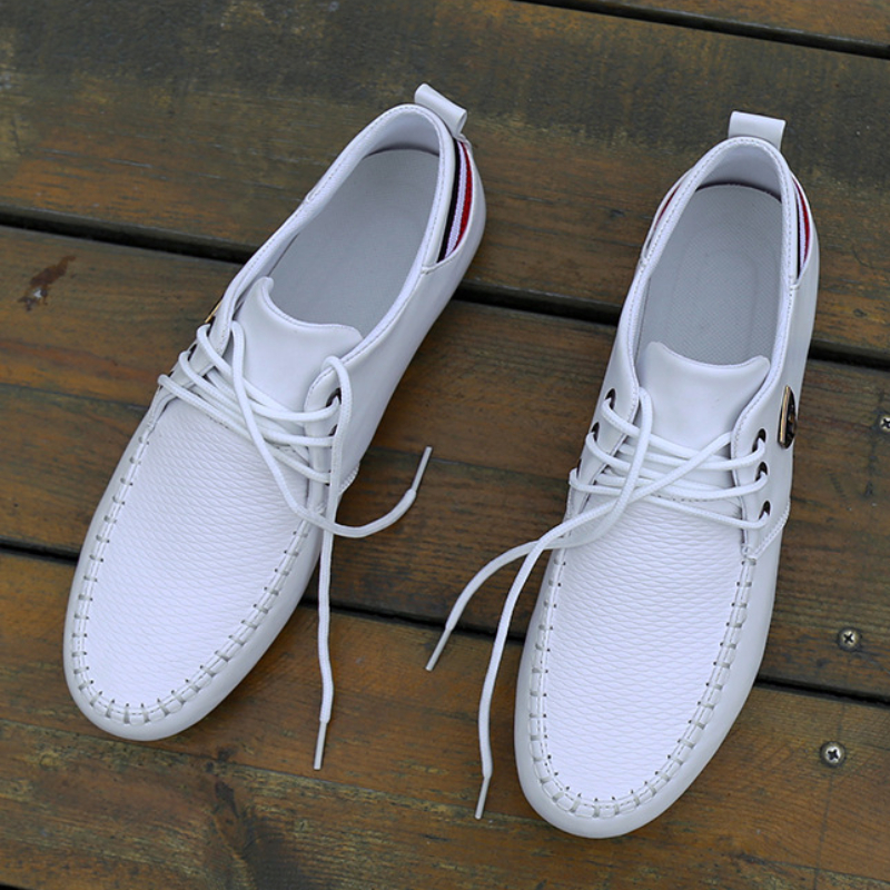 Spring and Autumn New Style Breathable Men's Lightweight Loafers Shoes British Sneakers Solid Lace-up 2023 Men Leather Shoes