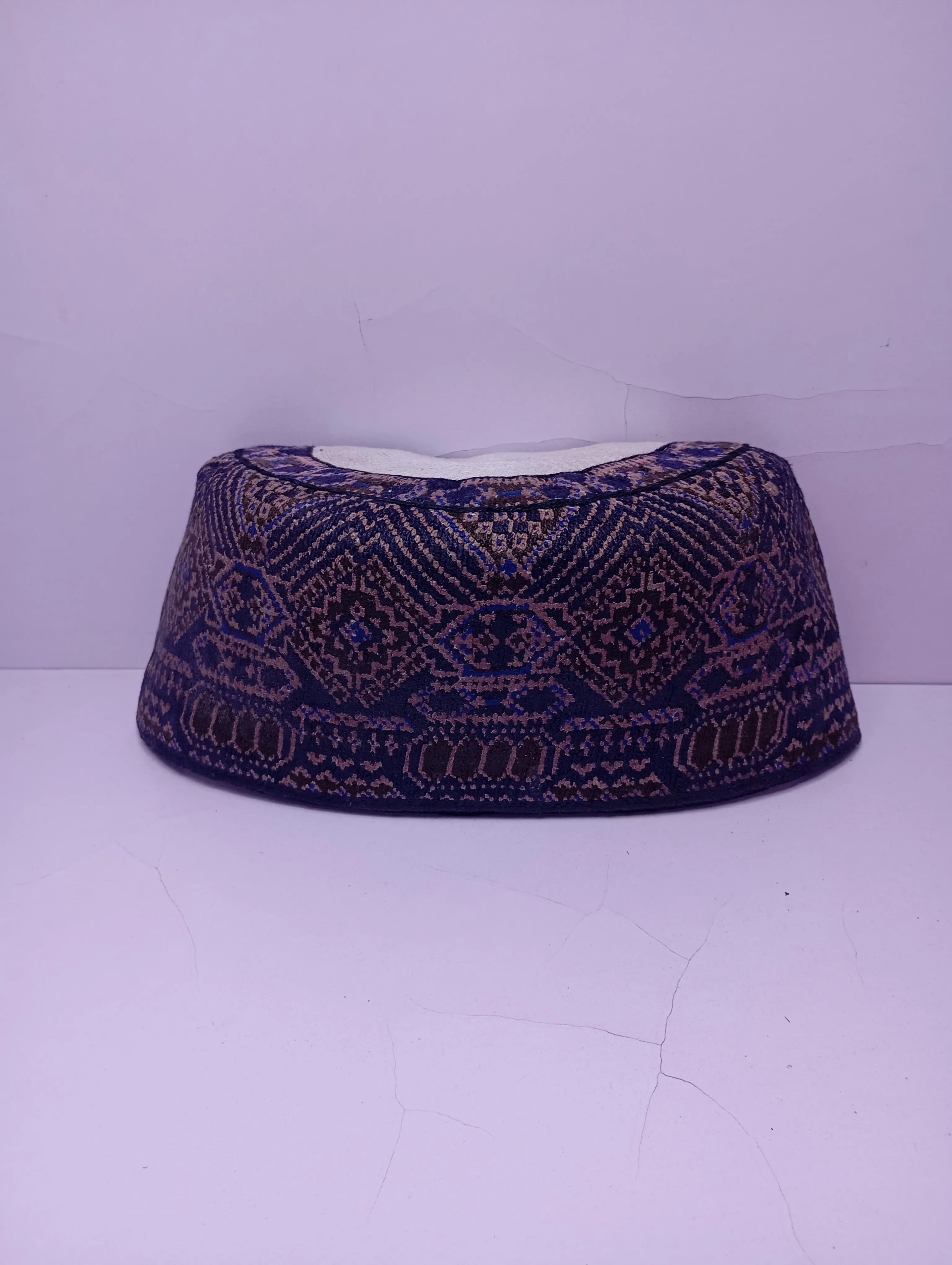 Original Handwoven Hausa Fulani Zawa Cap – Bangol Kindei Bama Style | Men’s Knitted Maiduguri Cap Sizeof 22.5 