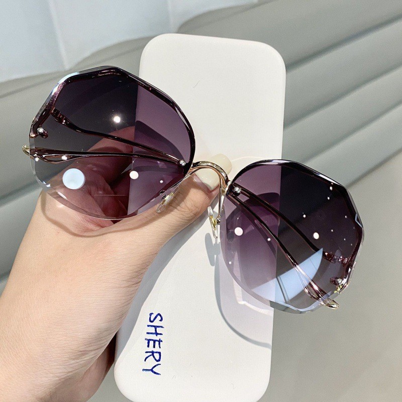 2023 Luxury Brand Design Vintage Rimless Rhinestone Sunglasses Women Men Fashion Gradient Lens Sun Glasses Shades for Female