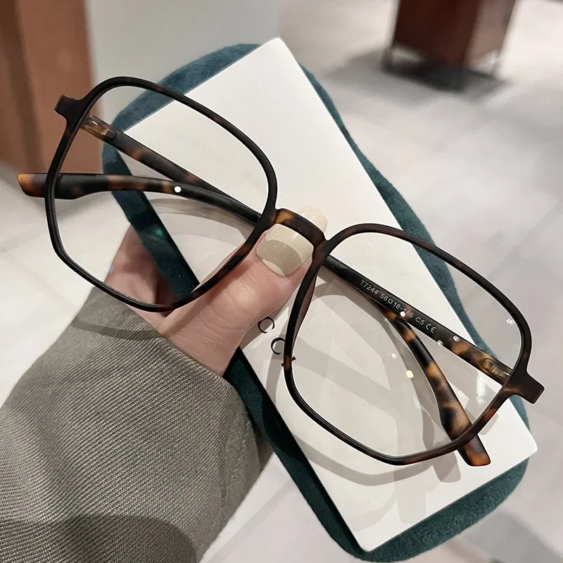 Ultra Light Myopia Glasses Men Women Minus Diopter Eyeglasses Trendy Large Size Square Frame Near Sight Eyewear 0 -1.0 1.5~4.0