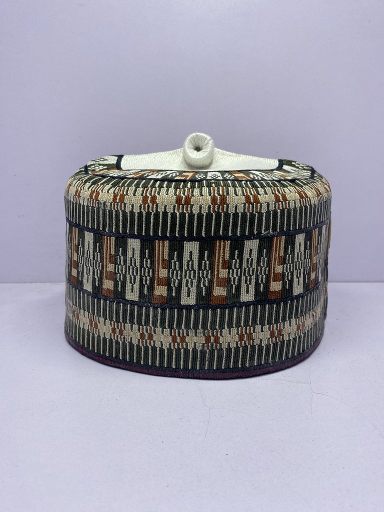 Legged Rawaram Golden