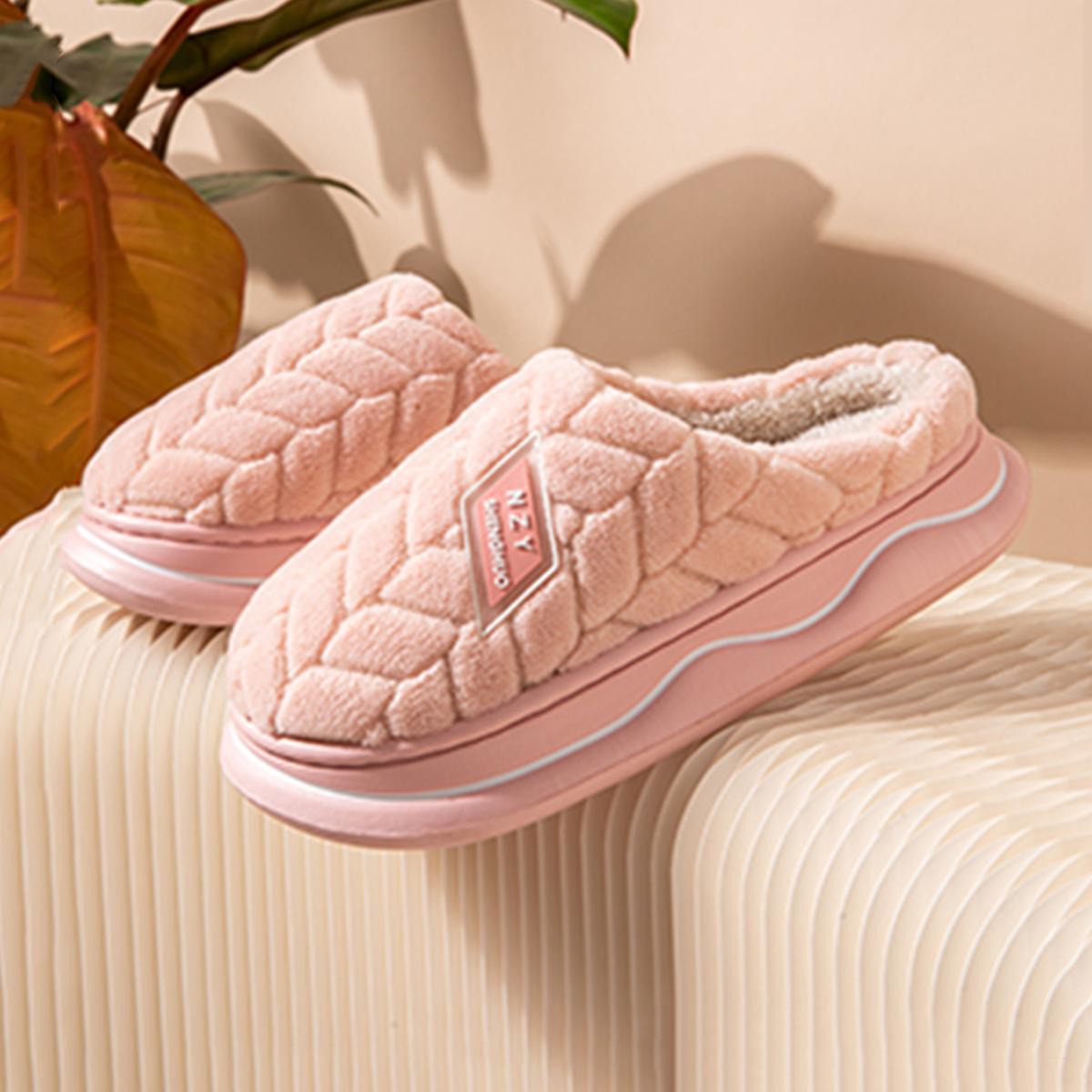 Winter Home Slippers for Women Warm Thick Sole Non Slip Indoor Slippers for Men Fluffy Bedroom Slippers for Unisex