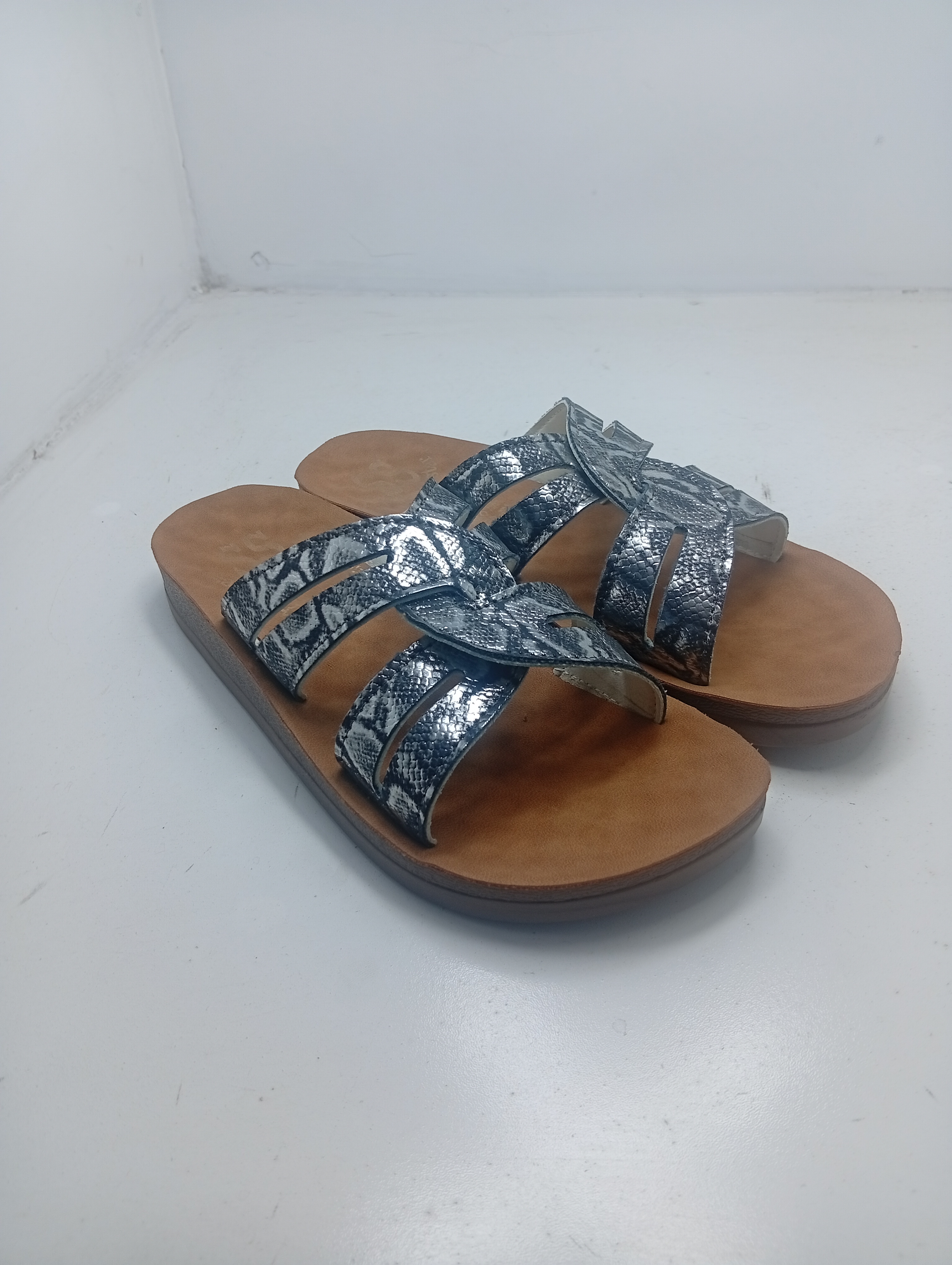 Santana Star Women's Silver Snake Print Sandals Size 39