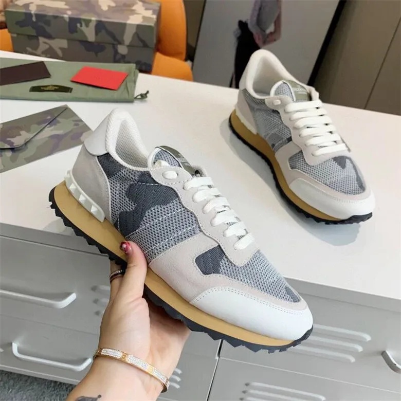 Men's Low Top Canvas Sneakers Rivet Camouflage Sports Casual Trendy Shoes Spring Autumn Leather Sole Adult China Made
