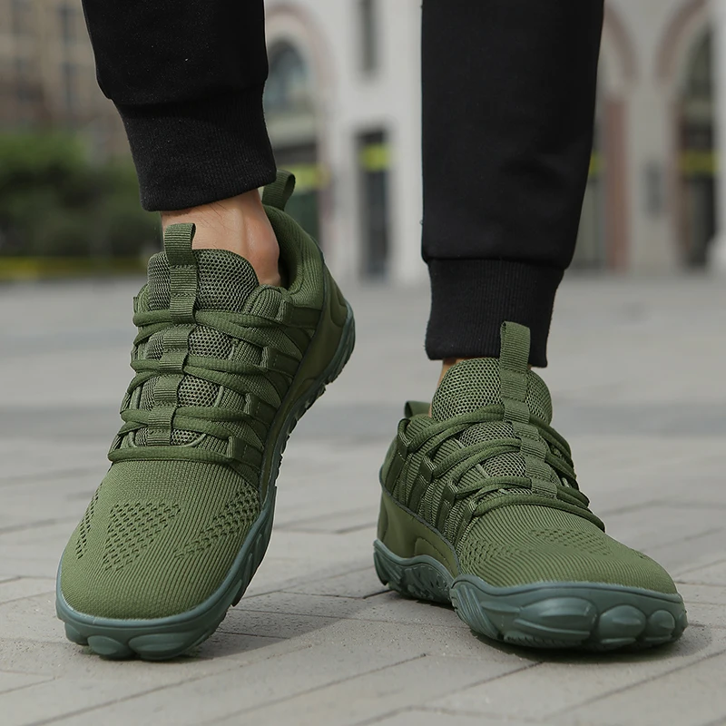 New Casual Shoes Plus Size Lightweight  Versatile  Simple  Anti Slip Wear Resistant  Breathable Couple Outdoor Sports Shoes