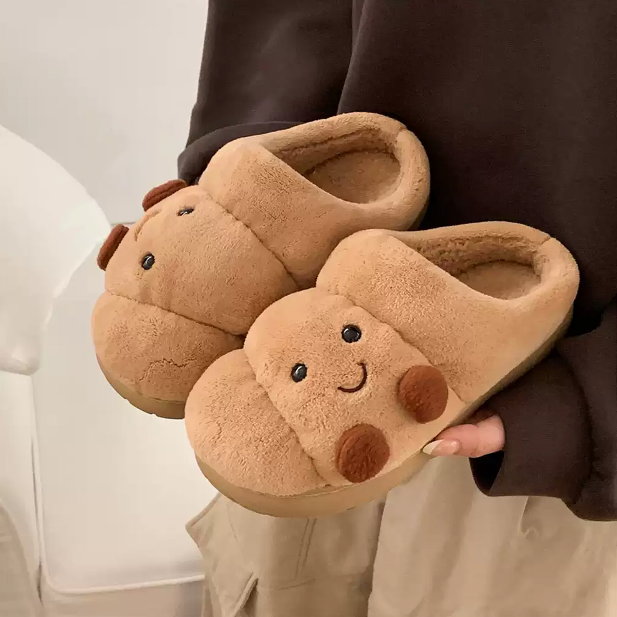 Creative and Fun Peanut-Shaped Home Warm Cotton Slippers for Women, Ins-Style Plush Non-Slip Winter Indoor Ladies' Slippers
