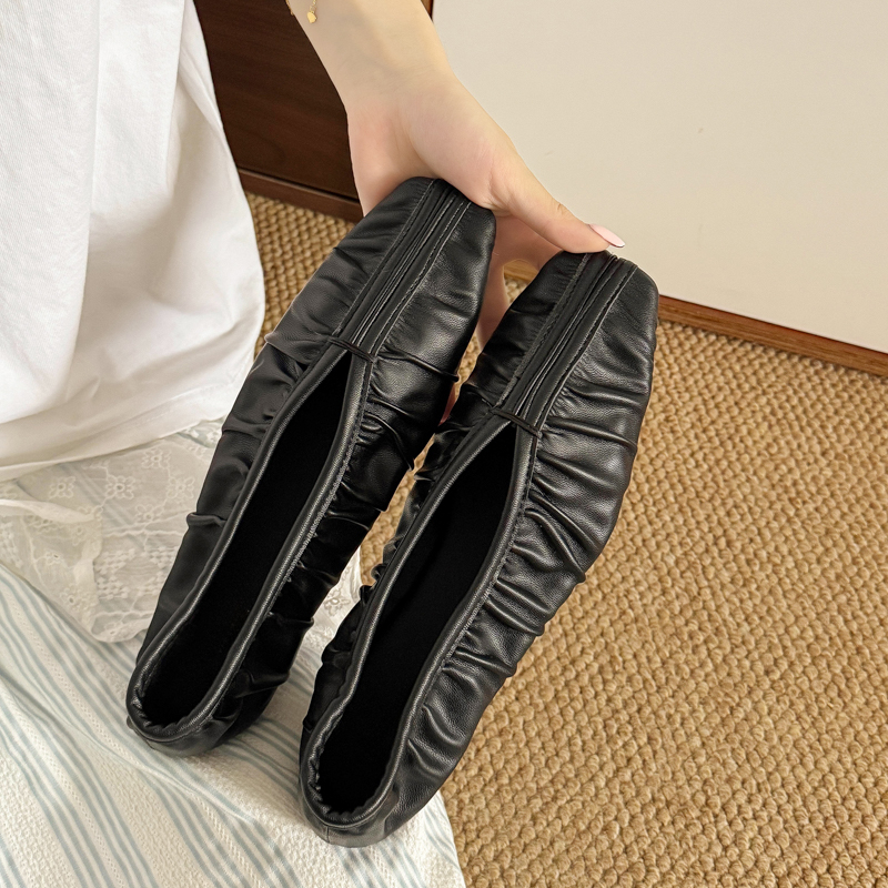 Women's Ballet Flats 2025 New Comfortable Pleated Loafers for Women Large Size Shallow Mouth Soft Sole Female Shoes