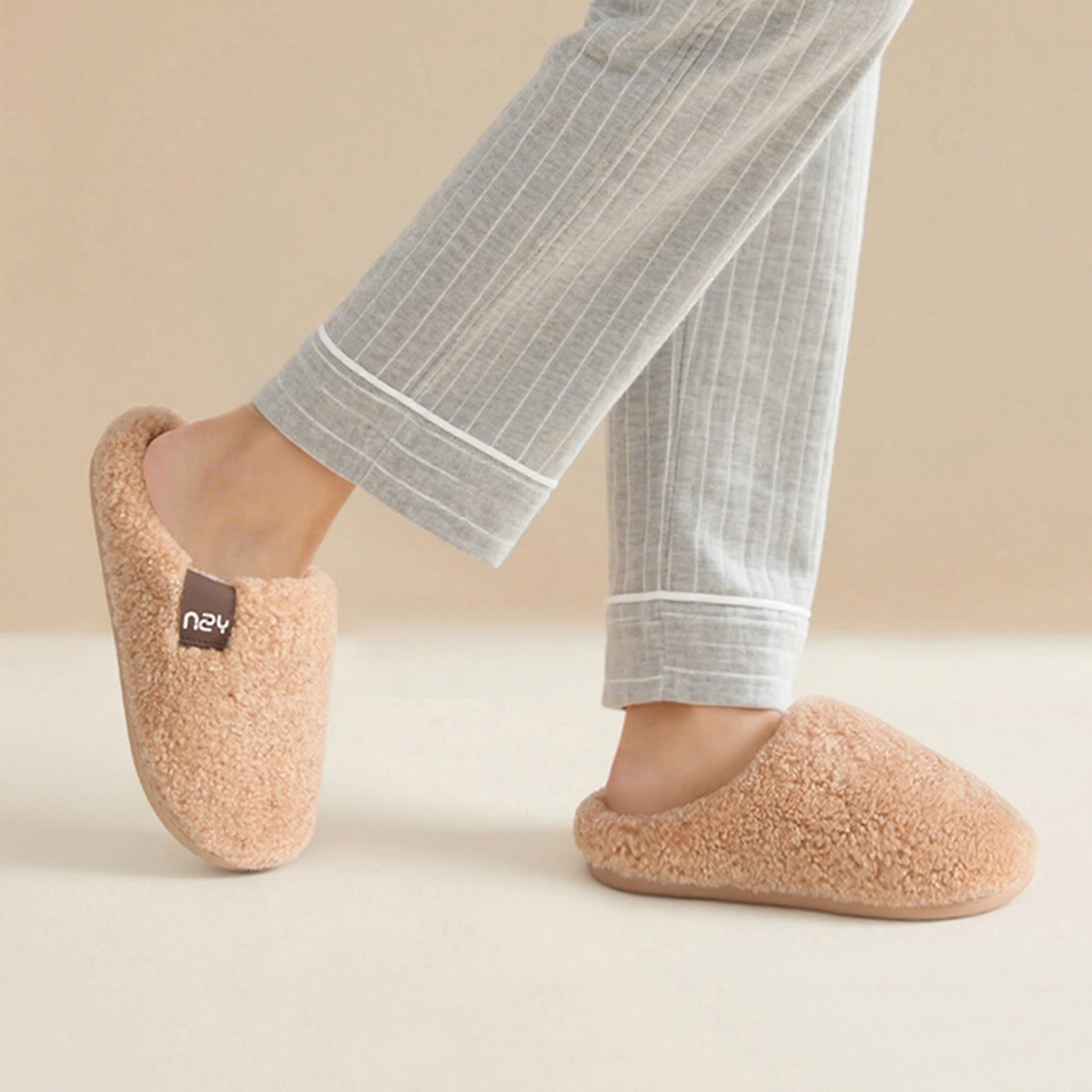 Winter Home Slippers for Women Warm Thick Sole Non Slip Indoor Slippers for Men Fluffy Bedroom Slippers for Unisex