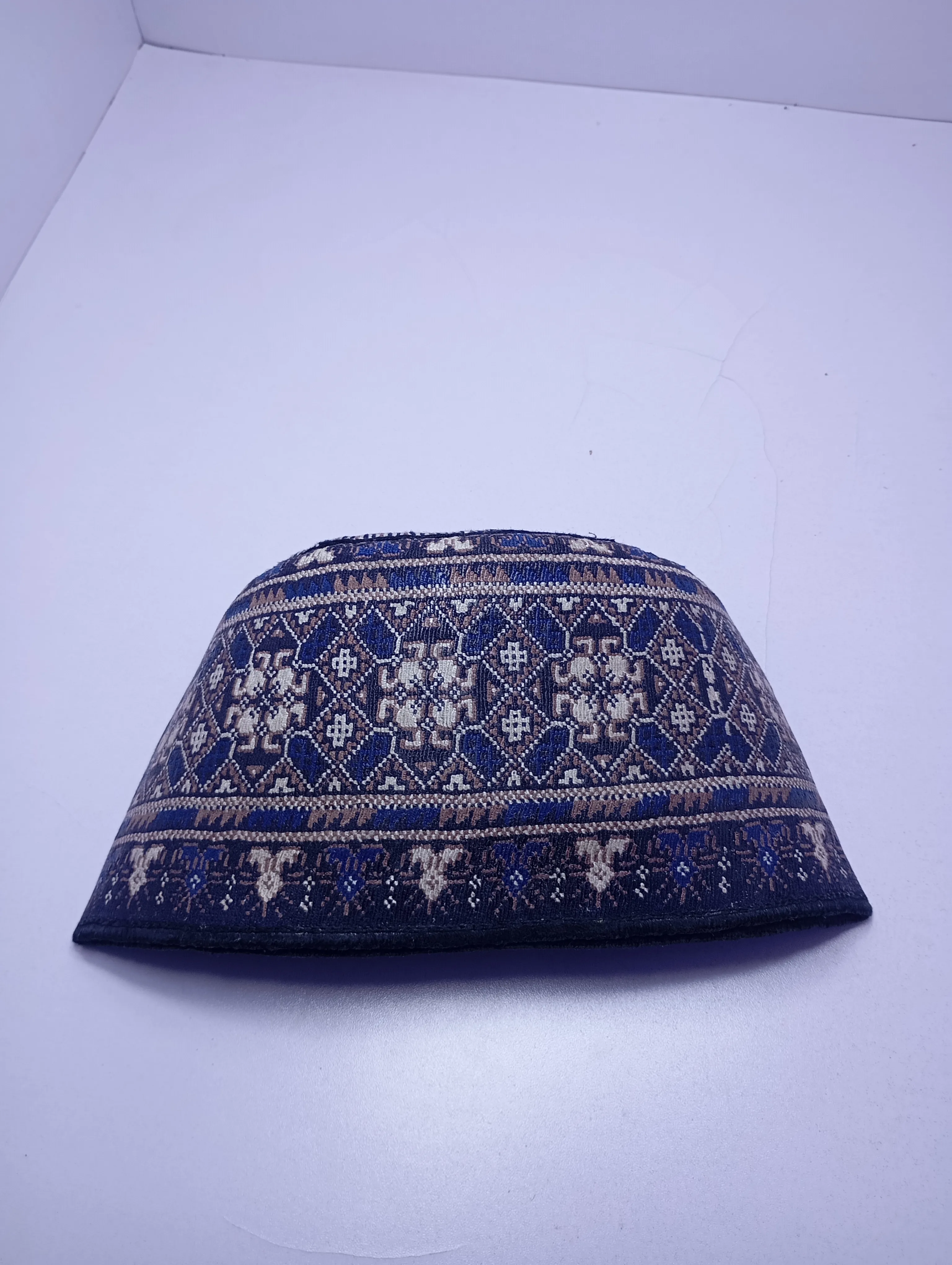 Original Handwoven Hausa Fulani Zawa Cap – Bangol Kindei Bama Style | Men’s Knitted Maiduguri Cap Sizeof 22.5 