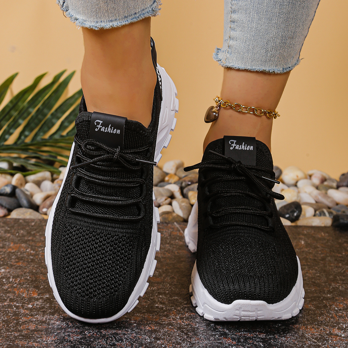 Women's casual shoes, trendy and versatile, mesh, breathable, soft-soled, lace-up casual sports shoes