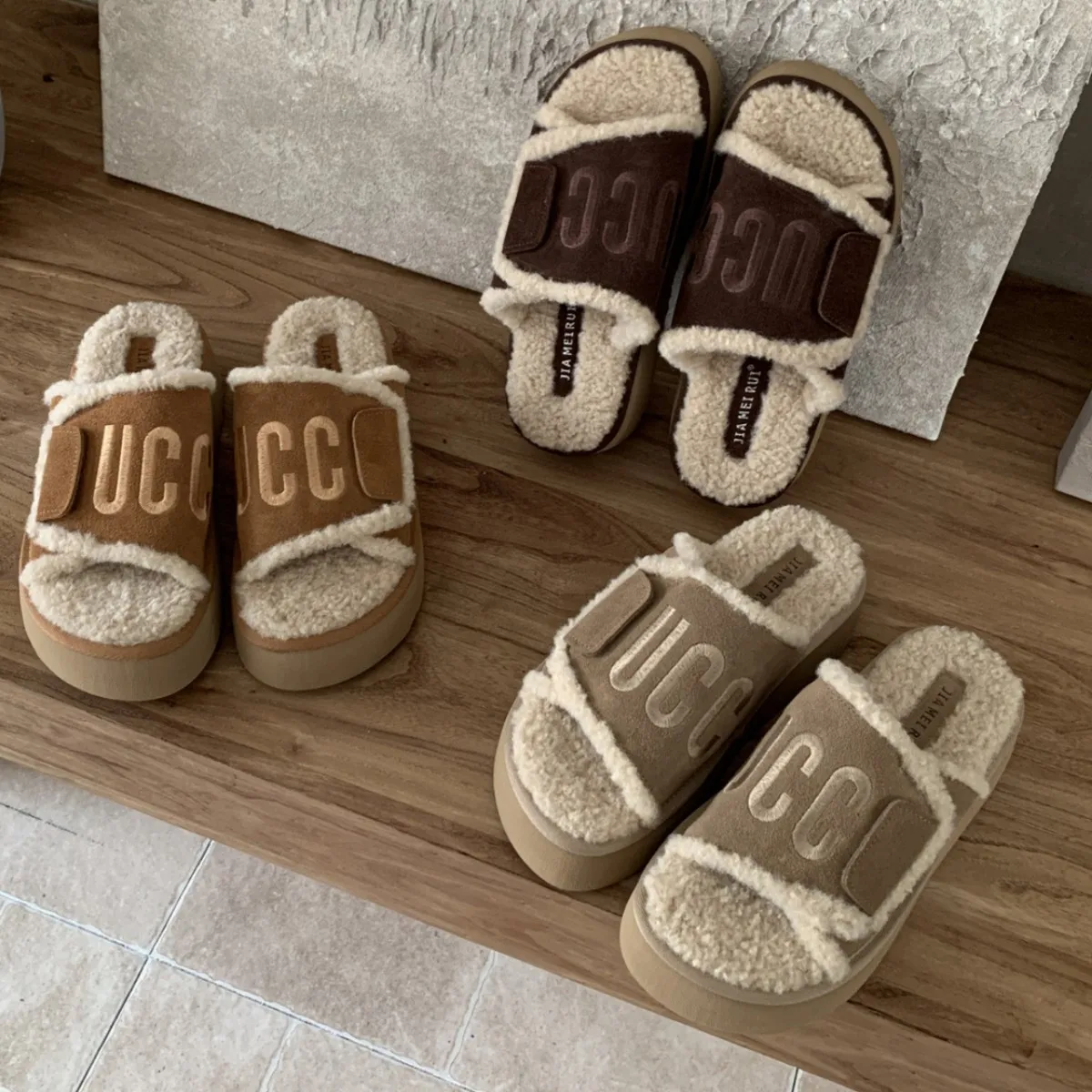 Women's Thick Bottom Slip-On Slippers Indoor Outdoor Wear Winter New Style Embroidered Anti-Slip Home Cotton Slippers Waterproof