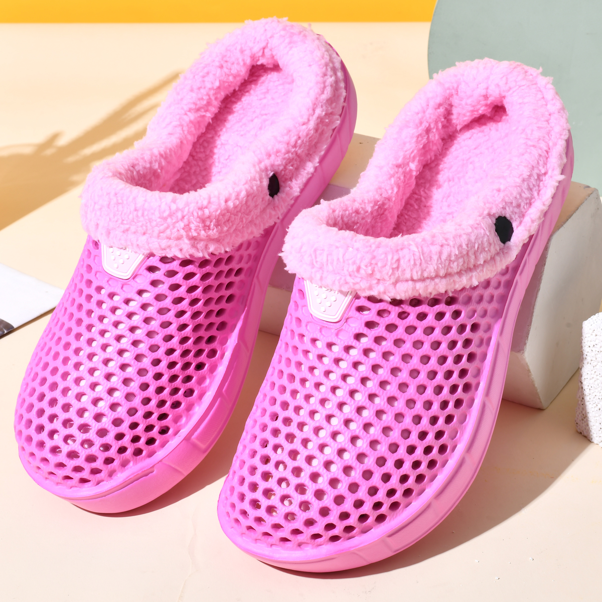 Couple Style Men's and Women's Cotton Slippers Winter Warm Plus Velvet Thickened Clogs Mule Shoes