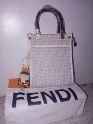 Fendi White Handbag - Elegant Luxury Fashion Bag