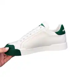 Red Low-Top Round-Toe Men's Sports Shoes Spring Summer Casual Canvas Shoes with Front Lace-Up Design Breathable And Comfortable