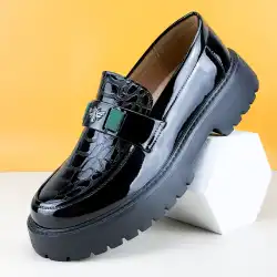 2025 Men's Round Toe Thick Soled Light Luxury Leather Shoes Loafers Non Slip Comfort Fashio Business Office Formal Dress Shoes