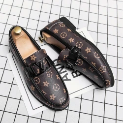 2025 new knitted hats and shoes, men's casual shoes, Korean style, fashionable lazy shoes, light luxury customization